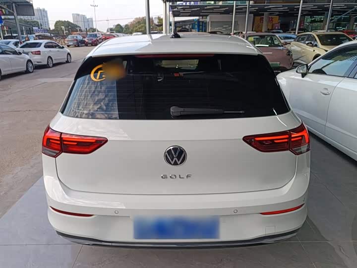 Фото 5 - Volkswagen Golf