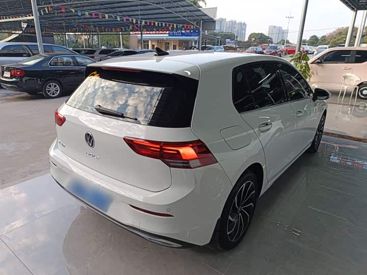 Фото 6 - Volkswagen Golf