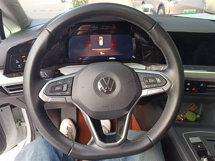 Фото 9 - Volkswagen Golf