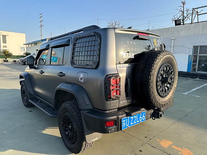 Фото 5 - Tank 300