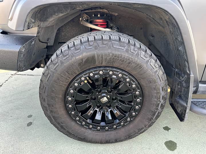 Фото 9 - Tank 300