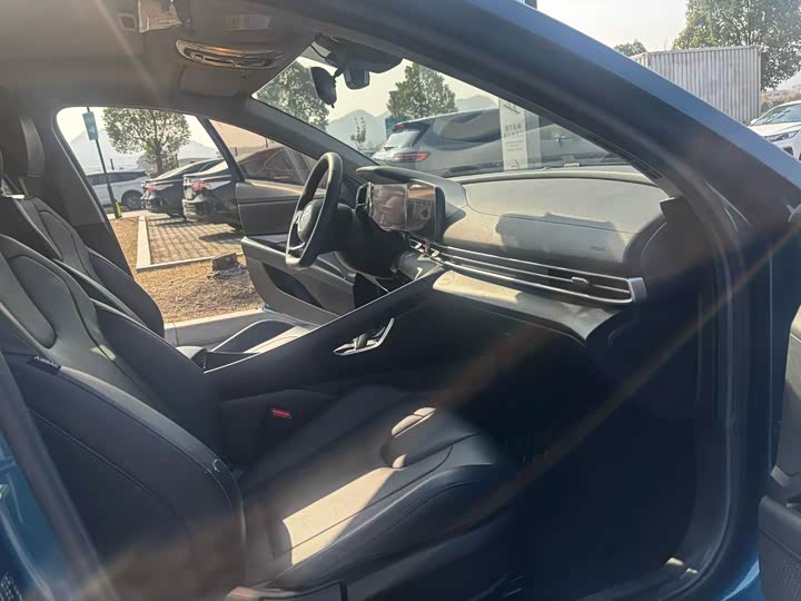 Фото 9 - Hyundai Elantra N line