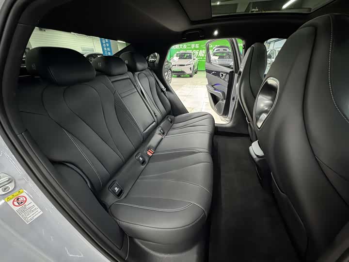 Фото 4 - BYD Seal