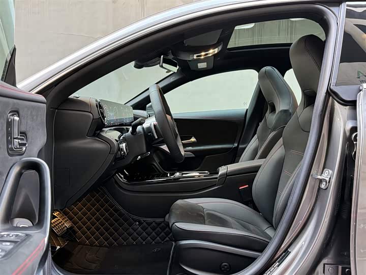 Фото 9 - Mercedes-Benz CLA-Class