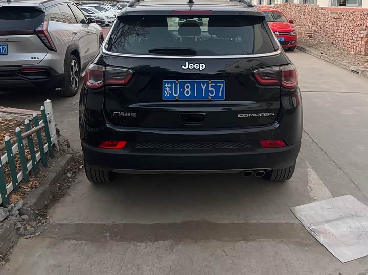 Фото 4 - Jeep Compass