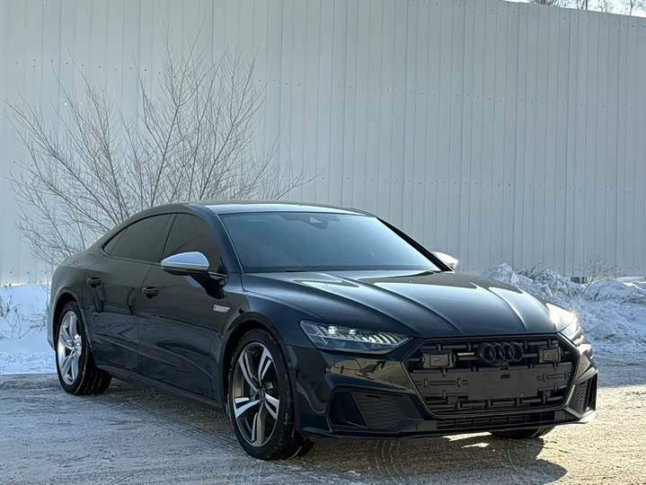 Фото 3 - Audi A7L