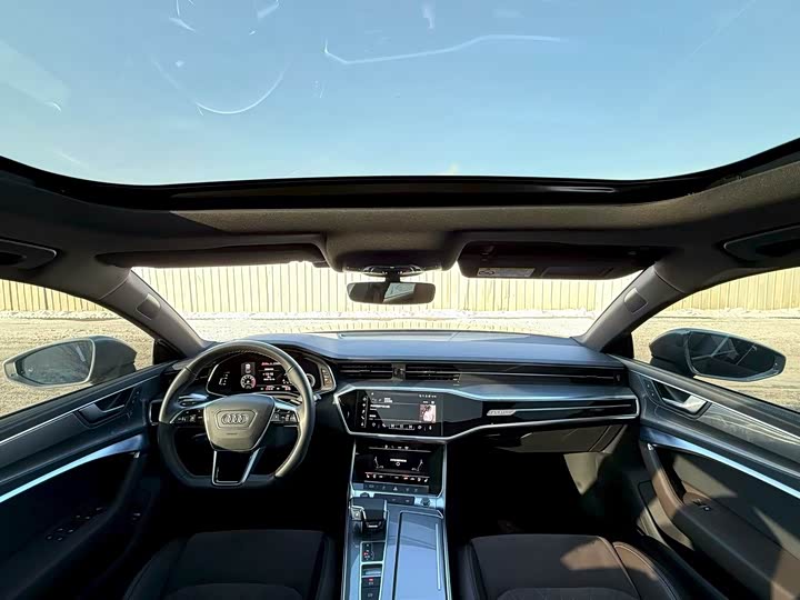 Фото 5 - Audi A7L