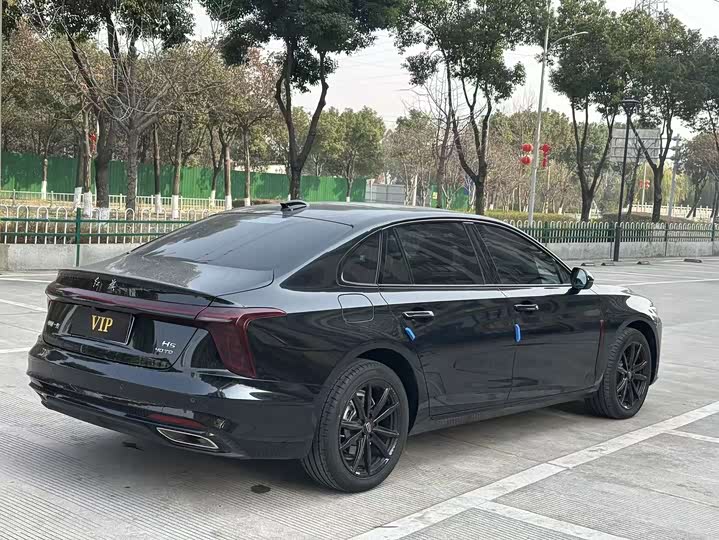 Фото 8 - Hongqi H5