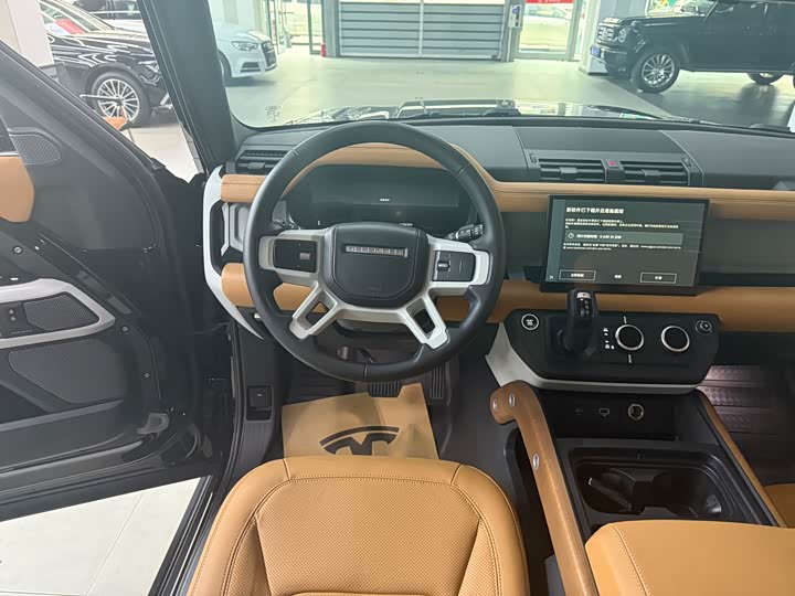 Фото 14 - Land Rover Defender