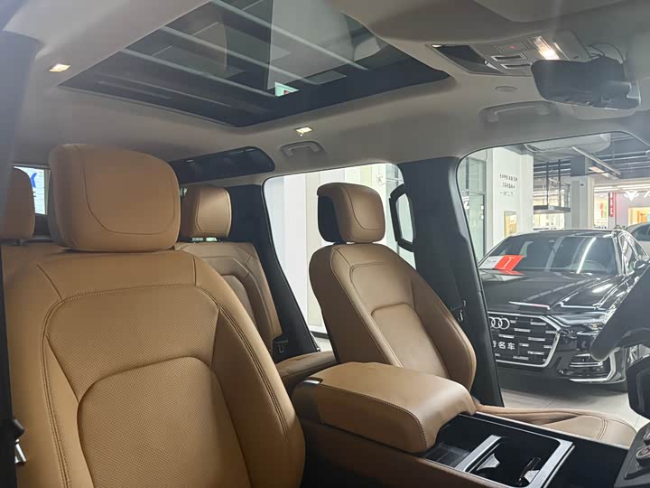 Фото 15 - Land Rover Defender