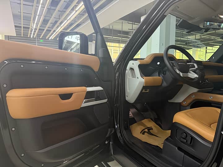 Фото 6 - Land Rover Defender