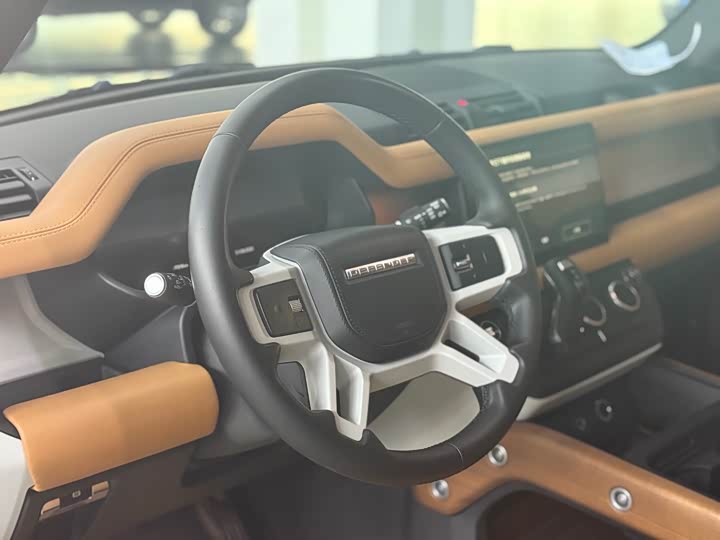 Фото 7 - Land Rover Defender