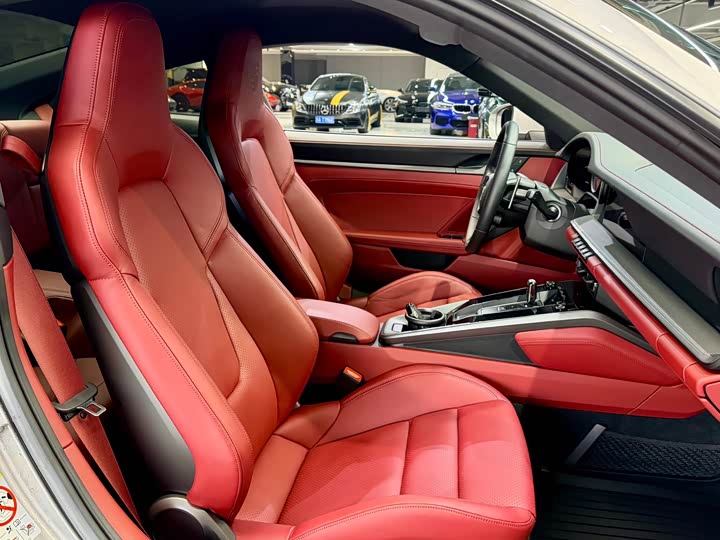 Фото 10 - Porsche 911