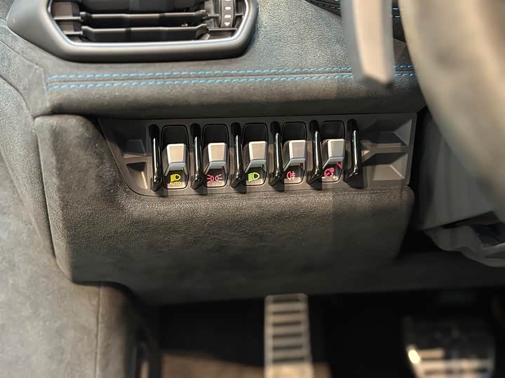 Фото 22 - Lamborghini Huracán