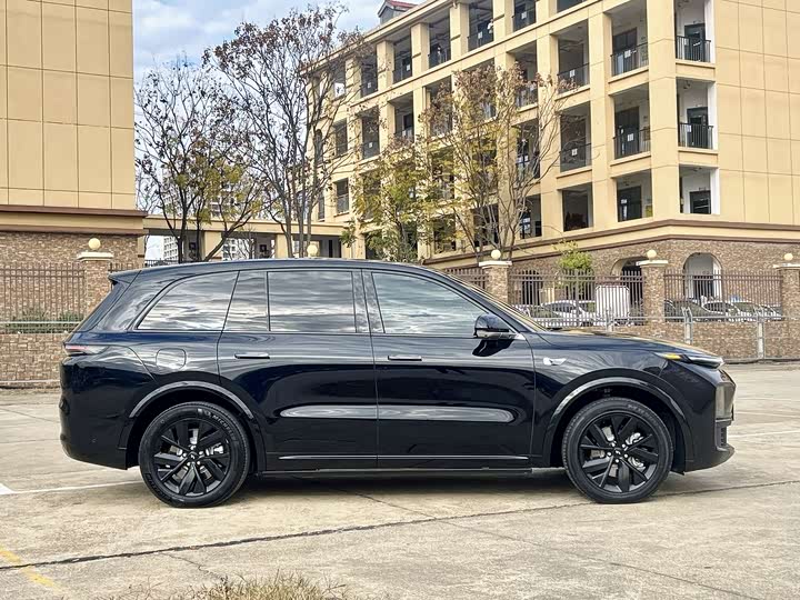 Фото 15 - LiXiang L8