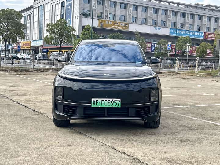 Фото 2 - LiXiang L8