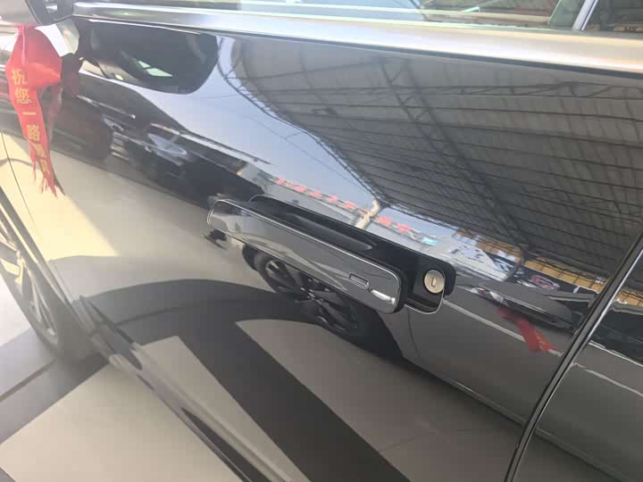 Фото 7 - LiXiang L8