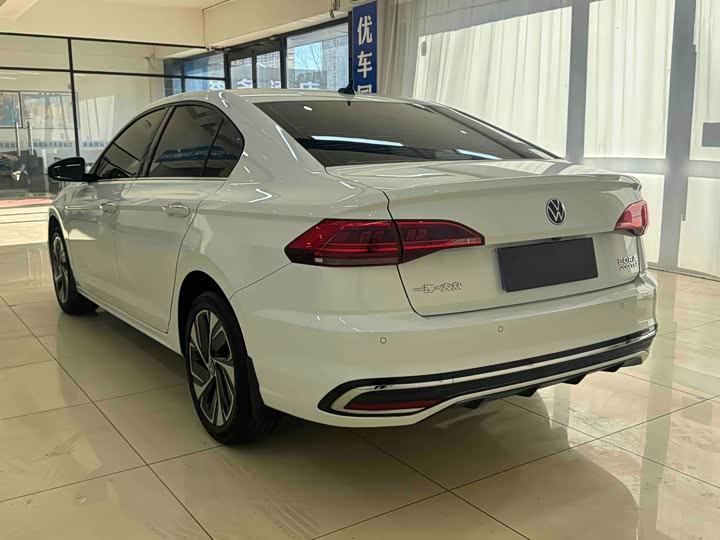 Фото 4 - Volkswagen Bora