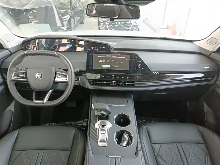 Фото 10 - Changan UNI-K