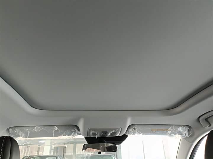 Фото 18 - Changan UNI-K