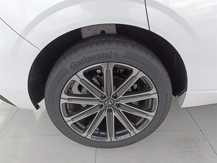 Фото 26 - Changan UNI-K