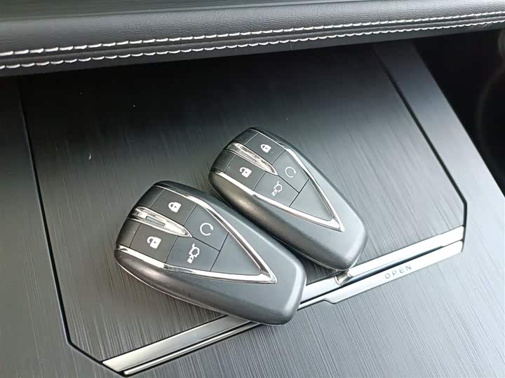 Фото 9 - Changan UNI-K