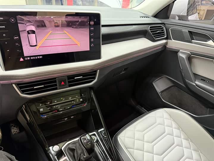 Фото 11 - Volkswagen Tayron