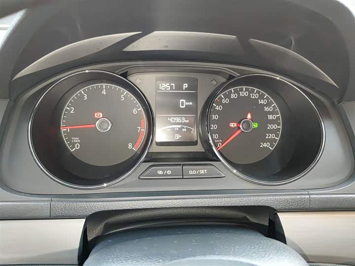 Фото 5 - Volkswagen Lavida