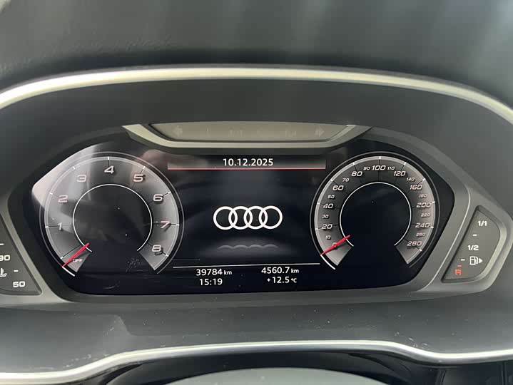 Фото 12 - Audi Q3