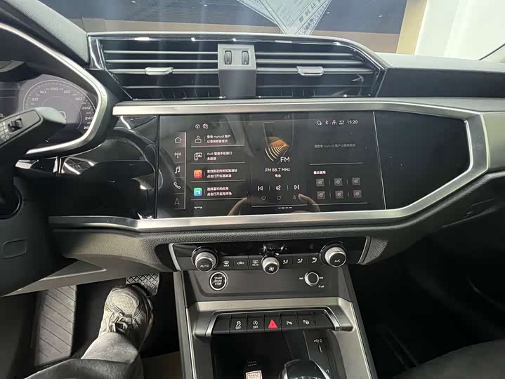 Фото 13 - Audi Q3