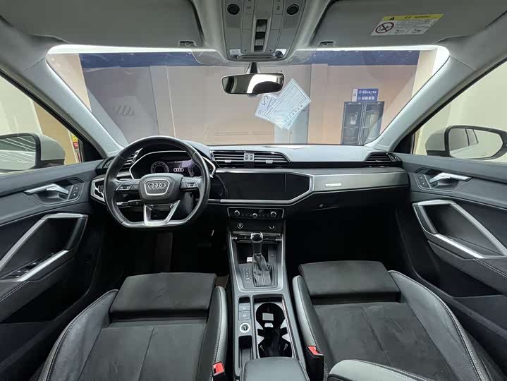 Фото 17 - Audi Q3