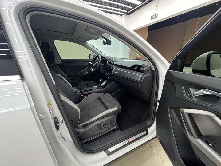 Фото 23 - Audi Q3