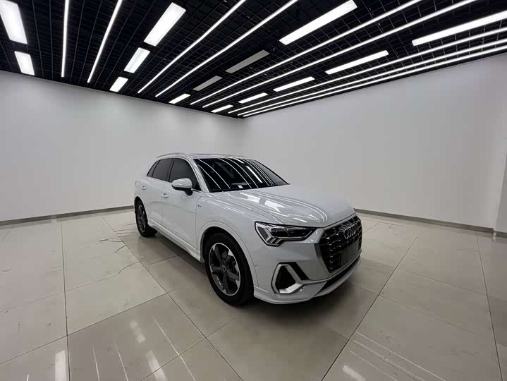 Фото 3 - Audi Q3
