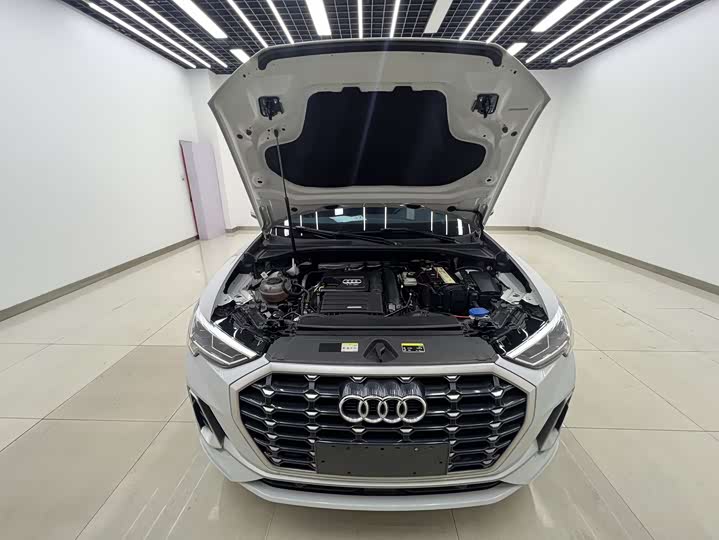 Фото 7 - Audi Q3