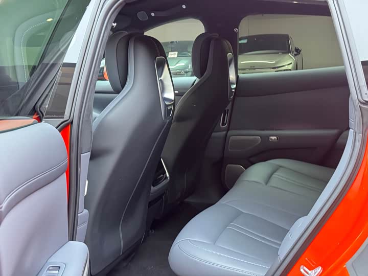 Фото 10 - Xiaomi YU7