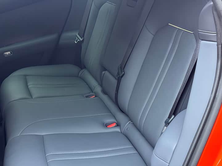 Фото 11 - Xiaomi YU7