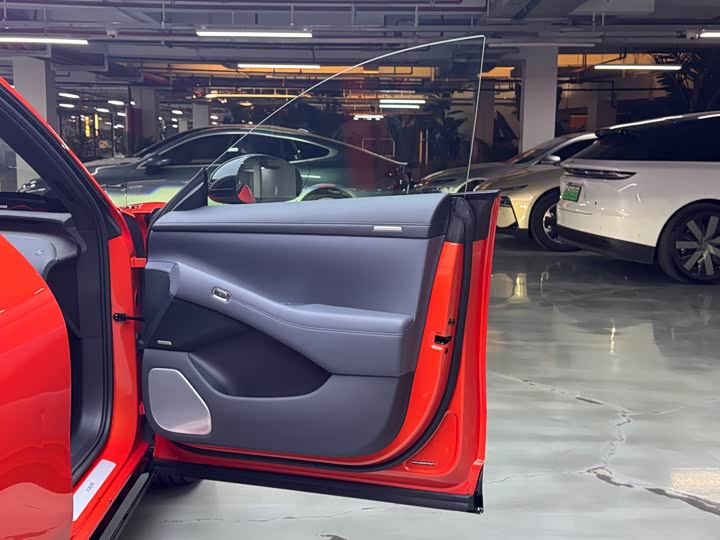 Фото 18 - Xiaomi YU7