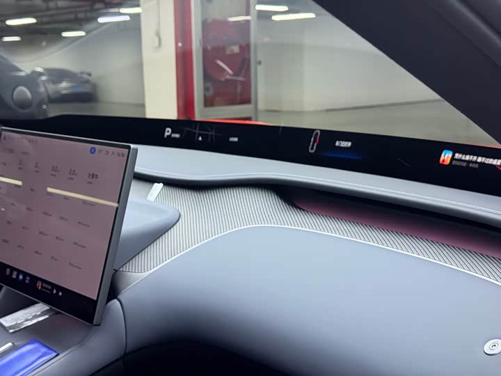 Фото 22 - Xiaomi YU7