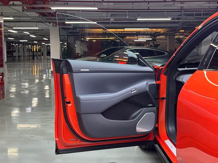 Фото 6 - Xiaomi YU7