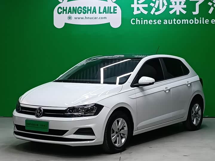 Фото 1 - Volkswagen Polo