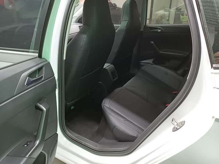 Фото 11 - Volkswagen Polo