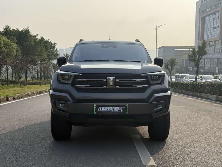 Фото 3 - Tank 400 Hybrid