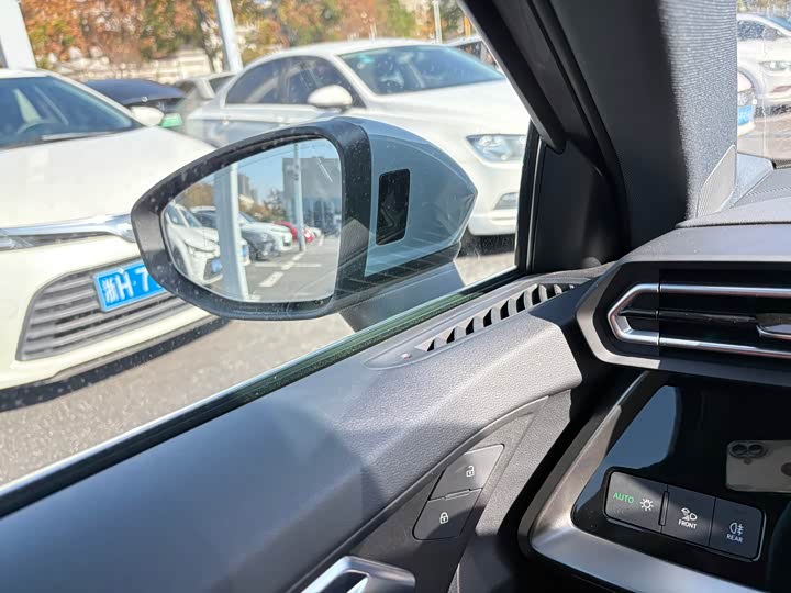 Фото 16 - Audi A3