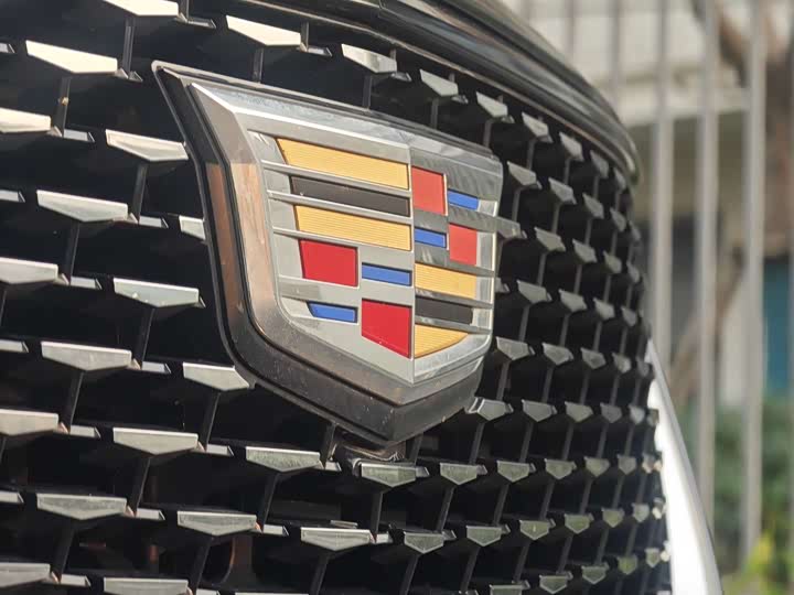 Фото 10 - Cadillac CT5