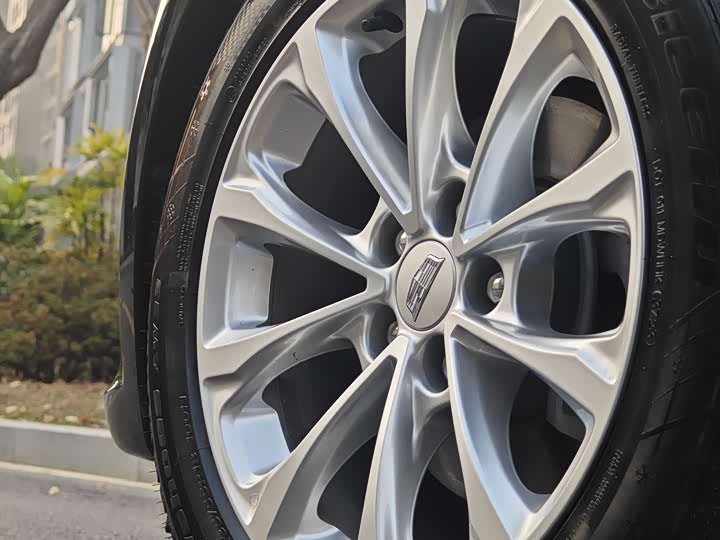 Фото 20 - Cadillac CT5