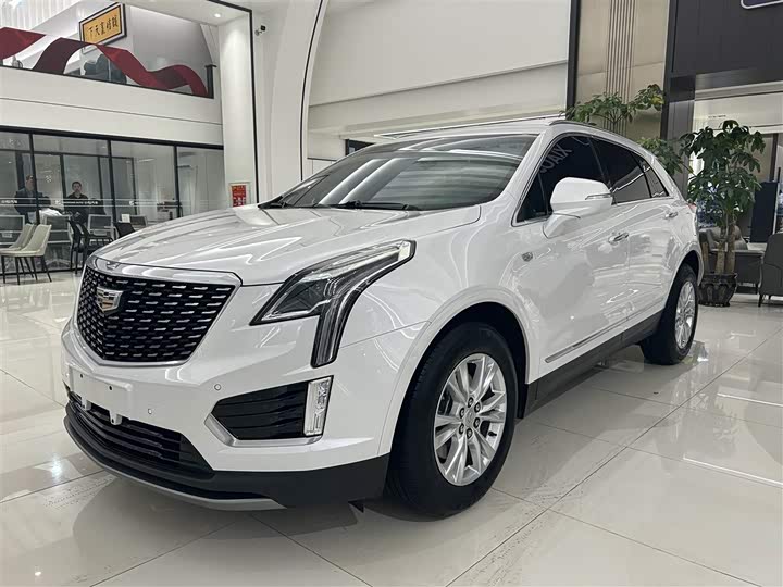 Фото 1 - Cadillac XT5