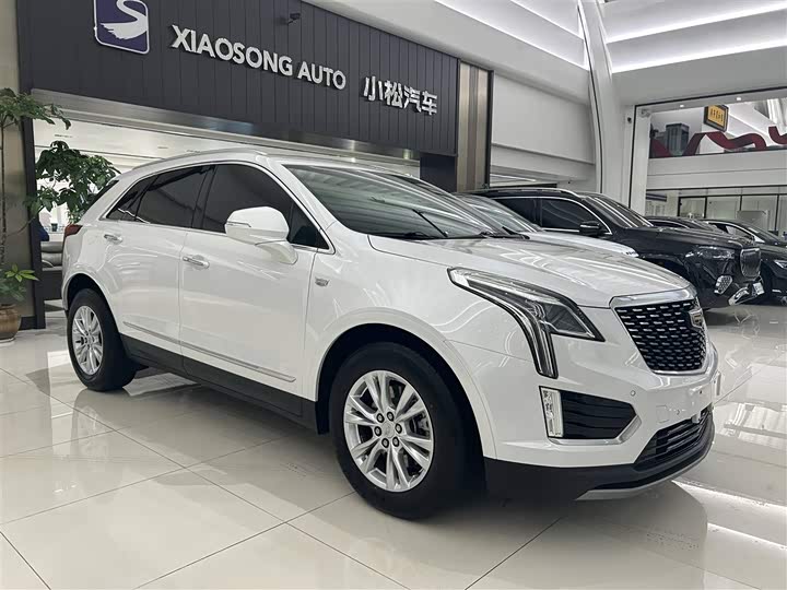 Фото 3 - Cadillac XT5