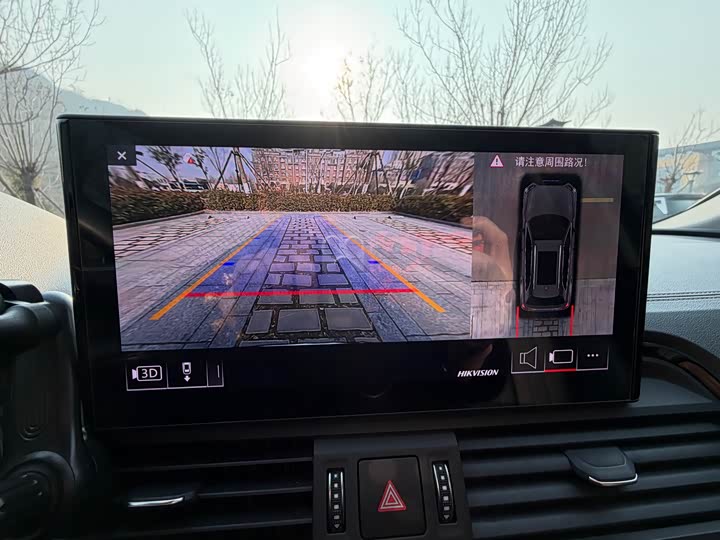 Фото 13 - Audi Q5L