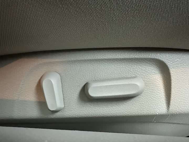 Фото 23 - Buick GL8 ES