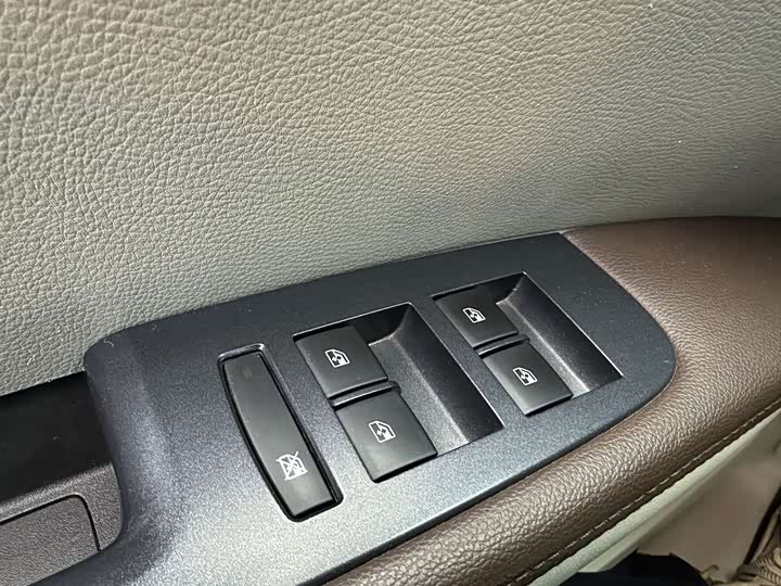 Фото 26 - Buick GL8 ES